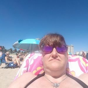 Meet your Posher, Sandy